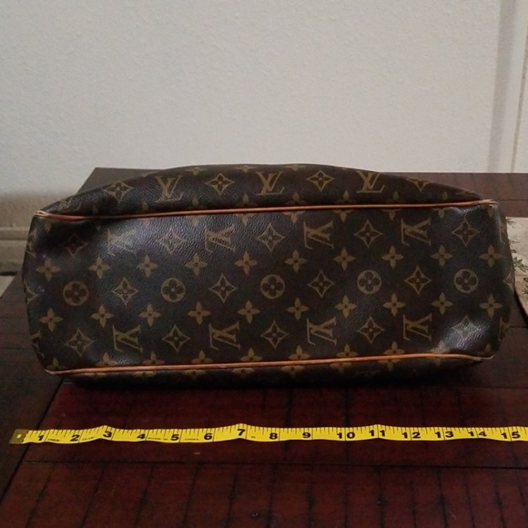 Authentic Louis Vuitton  handbag! - Picture 3 of 8